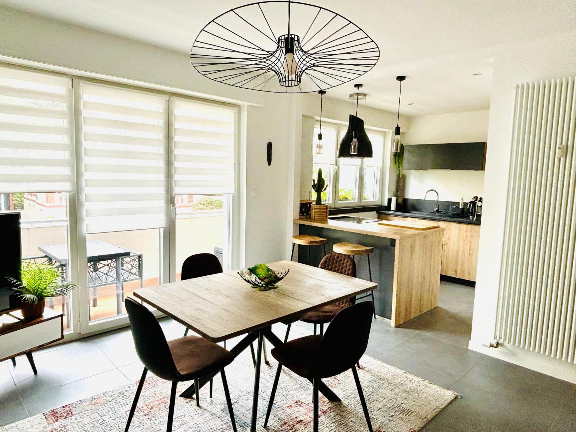 De Standing Proche Centre Et Gare Apartment *
